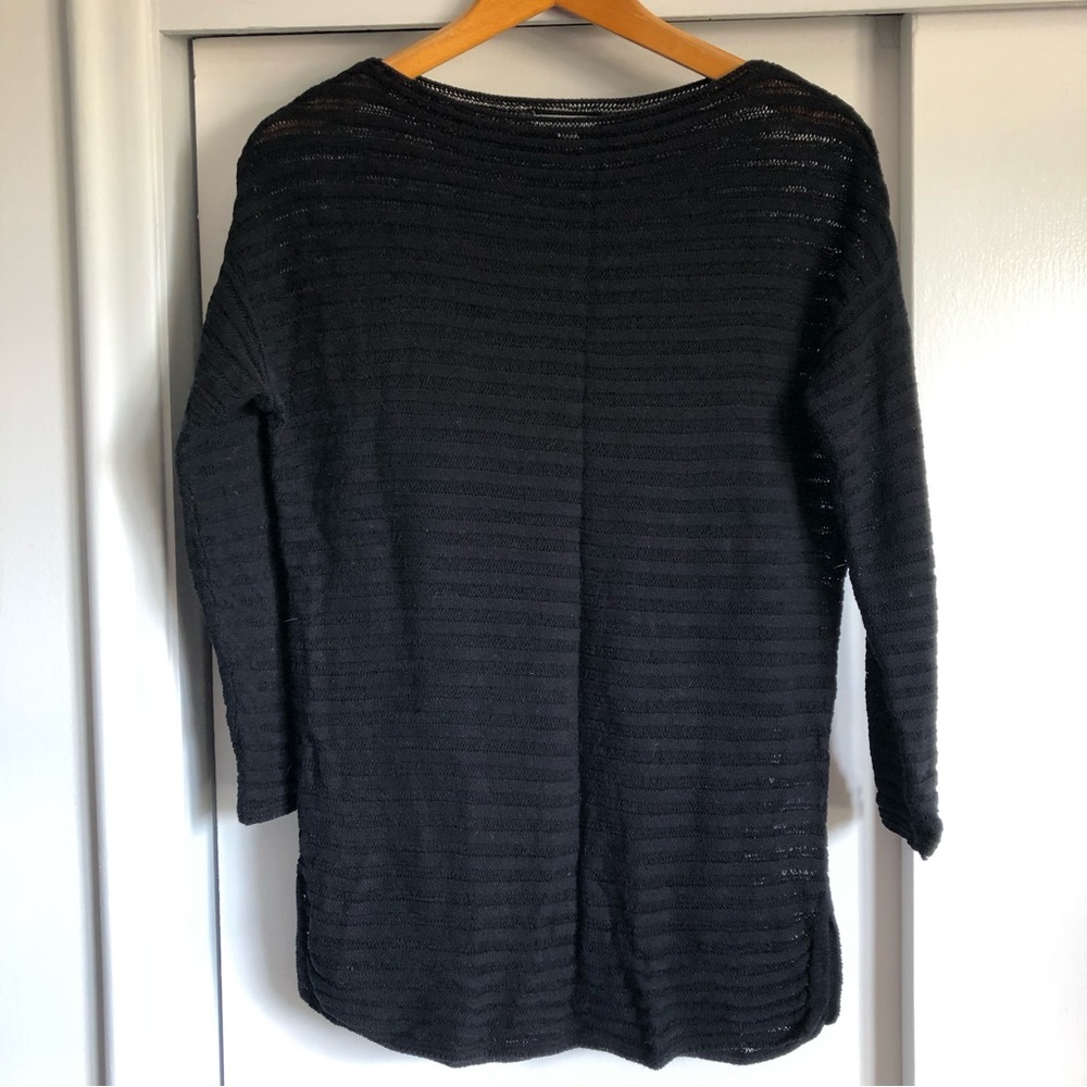 Perfect layering black sweater!